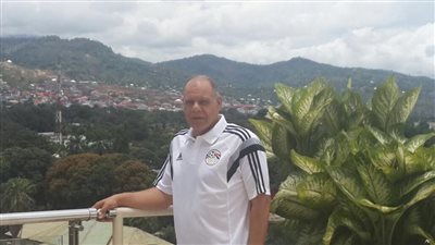 أيمن حافظ يسبق بعثة المنتخب الأوليمبي إلى السنغال