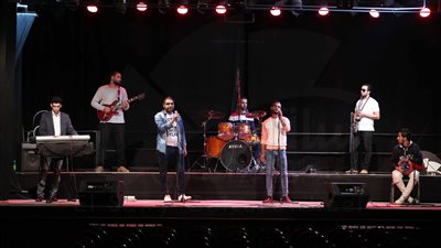 بالصور.. «الفرصة الأولى» تبدع بقيادة المواهب في ساقية الصاوي