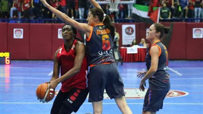 سيدات هومنتمن اللبناني يفزن على «الأهلي» بنهائي البطولة العربية (صور)