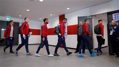 منتخب إنجلترا يصل ملعب ويمبلي لملاقاة البرازيل وديا