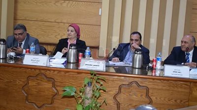 مجلس جامعة بنها يزور مستشفى 57357 لسرطان الأطفال