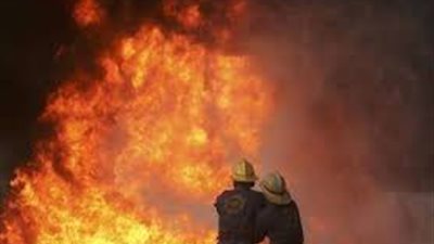 اندلاع حريق هائل بمخزن خردة بالوادي الجديد