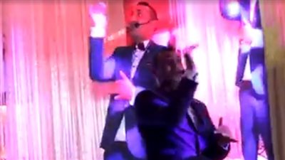 بالفيديو.. مدرس يرقص على المهرجانات أثناء شرح مادة التاريخ