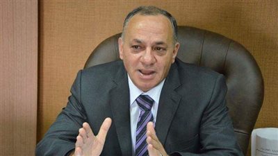 مساعد وزير الداخلية الأسبق يباشر عمله رئيسا لشركة للمجمعات الاستهلاكية