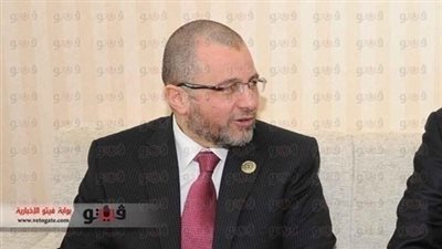 الأسبوع المقبل.. «قنديل» يتوجه إلى «عمان» للمشاركة فى منتدى «دافوس»