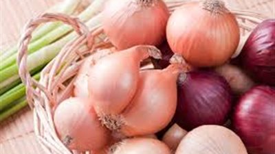 البصل يقضي على الالتهابات ويطرد السموم