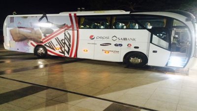حافلة الزمالك تصل «بتروسبورت» لمواجهة الإنتاج الحربي