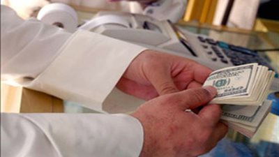 اليوم.. استقرار سعر صرف الدولار وارتفاع الفرنك السويسرى 4 قروش