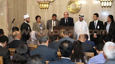 في اجتماع المجلس التخصصي للتنمية المجتمعية.. «السيسي» يشيد بدور أهالي سيناء البطولي.. إنشاء مدينة رفح الجديدة.. مكافحة الفكر المتطرف.. والقضاء على تمويل الإرهاب