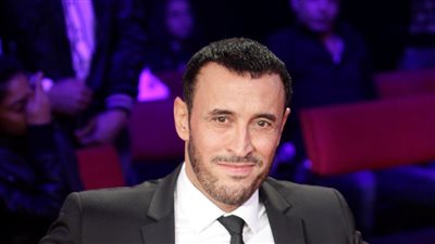 كاظم الساهر يغازل كريستين سعيد: «إنتي عصفورة الفريق»