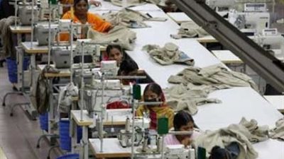 بنجلاديش تفتح مصانع ملابس أغلقتها الحكومة لـ 3 سنوات