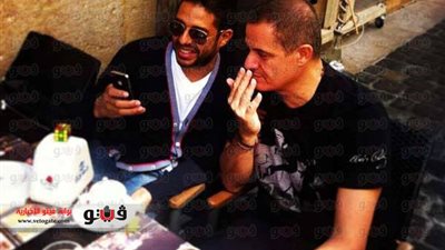 بالصور.. حماقى فى كواليس 