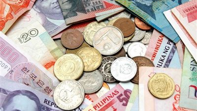 استقرار أسعار العملات العربية والريـال السعودي يسجل 214 قرشا