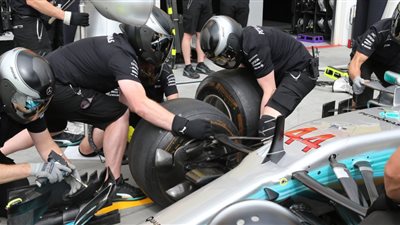 هجوم مسلح على فريق «مرسيدس للفورمولا وان» بالبرازيل