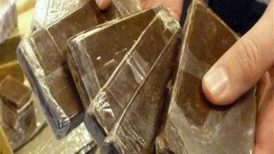 ضبط 24 قطعة حشيش بحوزة عاطلين في الغردقة