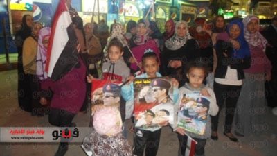 بالصور.. الأطفال يشاركون في احتفال أهالي السويس بالدستور