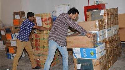 بالصور.. شاحنات الكتب العربية تصل إلى معرض الكويت الدولي