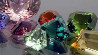 أبرز طرق استثمار الأحجار الكريمة في التخلص من الطاقة السلبية