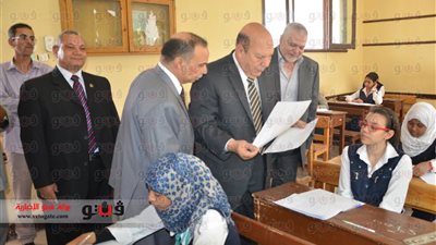 بالصور.. 48 ألفًا و795 طالبًا يؤدون الامتحانات بقنا