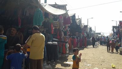 «مارجرجس».. أقباط ومسلمين بالشموع والترانيم في رحاب الشهيد بالأقصر