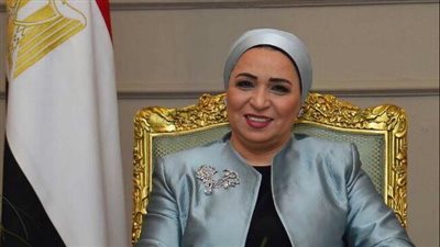 قرينة السيسي تحضر حفل افتتاح مسرح شباب العالم