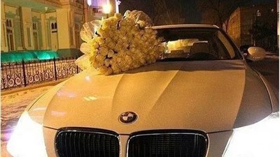 بالصور.. أفكار رومانسية لتقديم الورد في عيد الحب