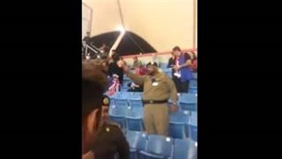 بالفيديو.. جمهور الهلال يحاصر مشجعات سيدني في نهائي 