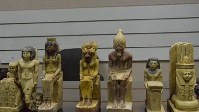 تفاصيل عرض 85 قطعة أثرية من كنوز توت عنخ آمون للمرة الأولى.. تجميعها من 1000 قطعة وترميمها.. رقائق ذهبية أبرز المعروضات.. والمتحف المصري يحتفل بعيد ميلاده الـ115