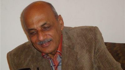 وفاة الأديب قاسم عليوة بعد إصابته بنزيف في المخ