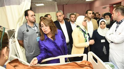وزيرتا التضامن والصحة تزوران مصابي حادث المنيا (فيديو)