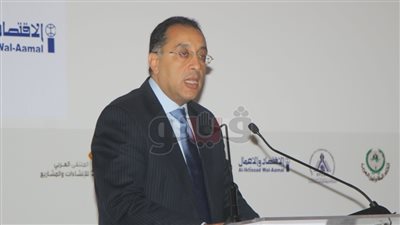 وزير الإسكان يعتمد المخطط الاستراتيجي لمدينة العبور الجديدة