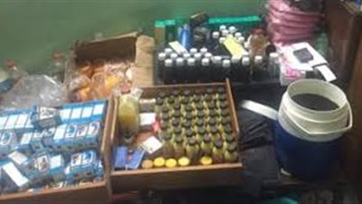 ضبط صاحب مصنع مستحضرات تجميل يستخدم مواد رديئة في الشرابية