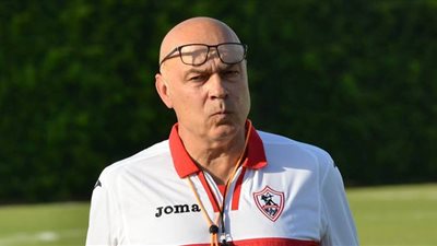 جروس يشاهد فوز شباب الزمالك على المقاولون بثلاثية