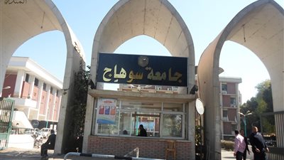 قضايا الدولة تنعى أسر شهداء طالبات جامعة سوهاج