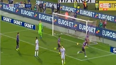 فيورنتينا يتقدم أمام روما 1/0 بالشوط الأول (فيديو)