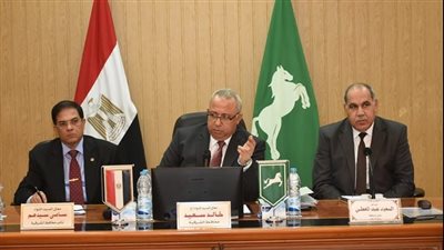 محافظ الشرقية يشدد على ضرورة الاهتمام بالشباب وتأهيلهم سياسيا