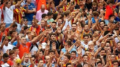 ترقب جنوني لجماهير «فالنسيا» للمواجهة مع برشلونة