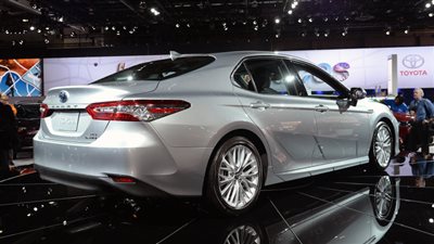 تويوتا تعرض كأمري 2018 بدبي