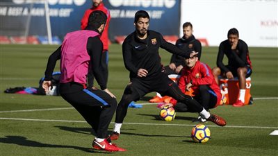 بالصور.. برشلونة يواصل استعداداته لمواجهة ليجانس