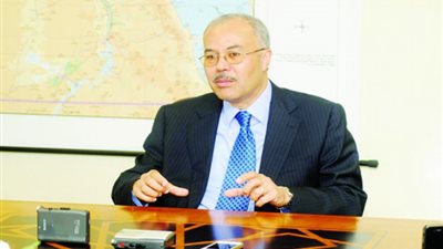 العشيرى: اعتصامات المصريين بالسعودية وسيلة للضغط للإسراع بعودتهم