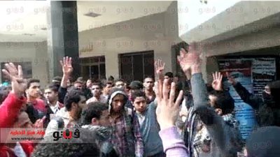 بالصور.. طلاب 