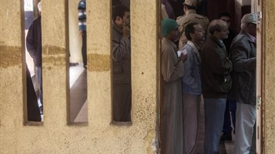 بالصور.. فورين بوليسي تبرز استفتاء الدستور في 