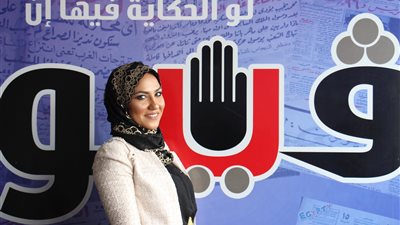 بالفيديو.. شيري خليل تقدم خطوات وضع الكونتور لتصغير الأنف