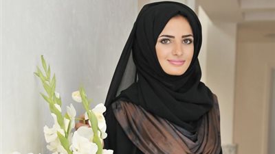 للمرأة.. فن اختيار العباءة