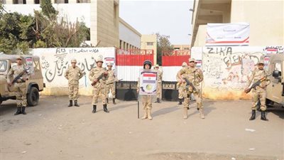 شباب الأقباط يقدمون الشكر لرجال القوات المسلحة على تأمين الاستفتاء