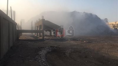 بالصور.. السحابة السوداء تخنق مواطني شبرا الخيمة