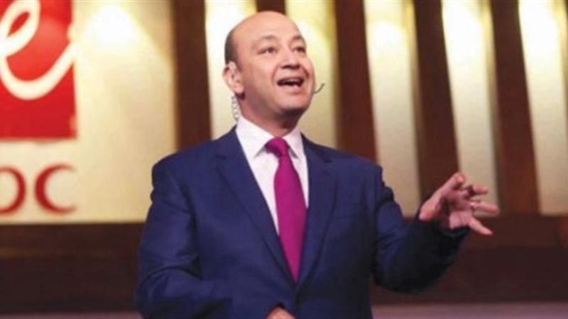 الإعلامي عمرو أديب
