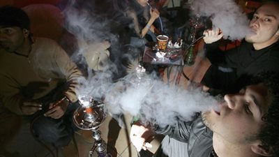 حكومة سنغافورة تمنع تدخين وبيع واستيراد «الشيشة»