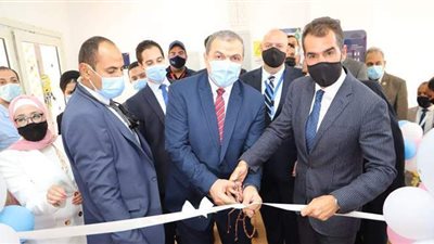 وزير القوى العاملة يفتتح أول وحدة للمساواة بين الجنسين بالإسماعيلية