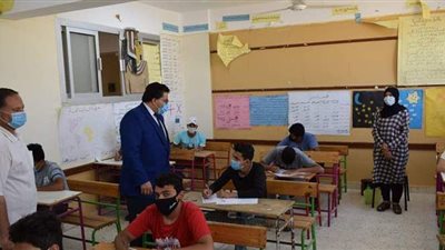 تعليم جنوب سيناء: 97 % من طلاب الإعدادية أدوا امتحان الدراسات